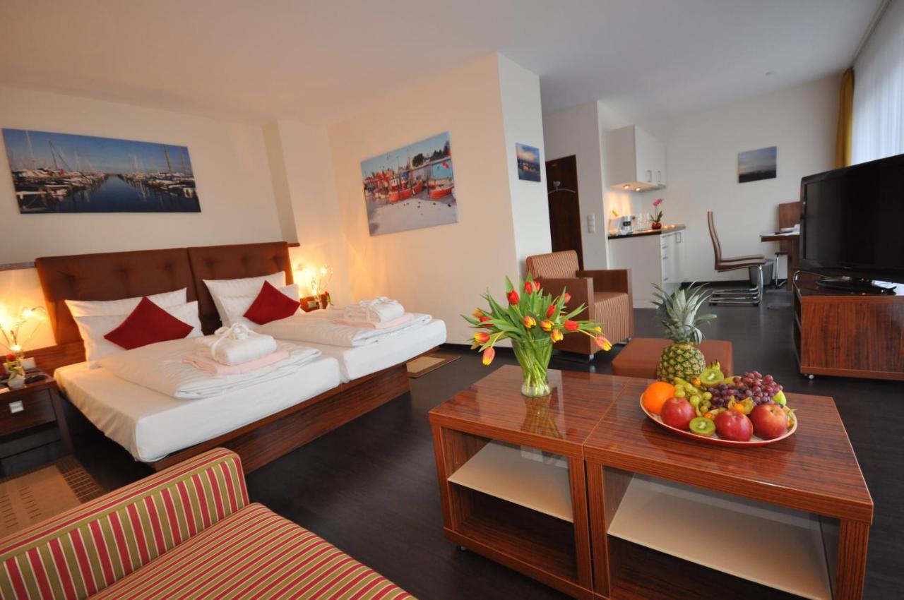 Ferienwohnung Yachtclub ทิมเมนดอร์เฟอร์ ชตรันด์ ภายนอก รูปภาพ
